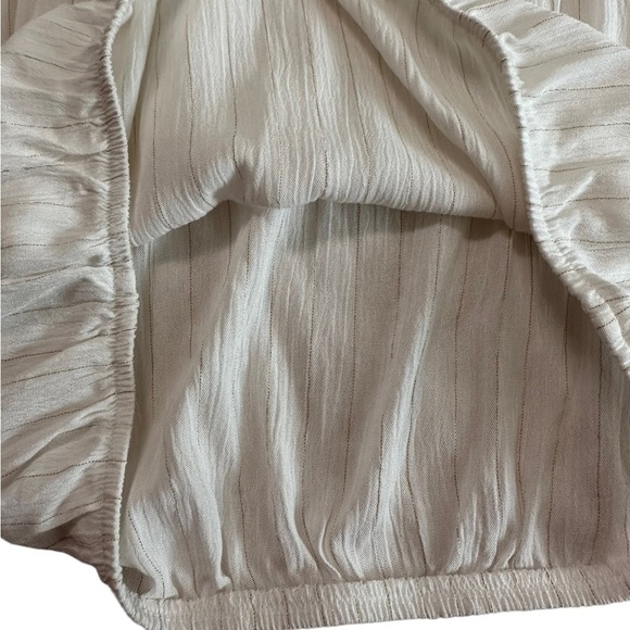 BCX Cold Shoulder Flowy Ruffle Trim Bell Sleeve Spaghetti Strap Top Size… - Picture 10 of 17